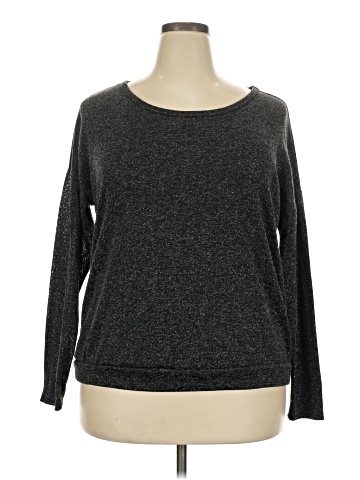 Scarlett 3/4 Sleeve T-Shirt (view 1)