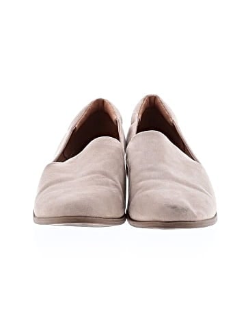 Universal Thread Flats (view 2)