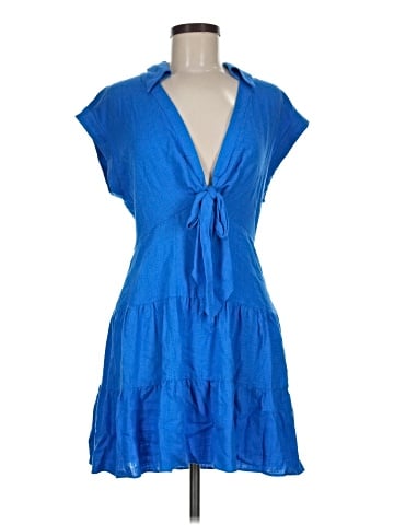 Alice + Olivia Casual Dress (view 1)
