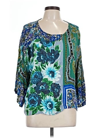 Tiny 3/4 Sleeve Blouse (view 1)