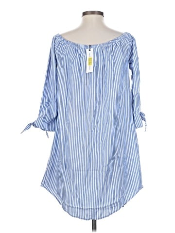 Cupcakes & Cashmere Casual Dress (view 2)