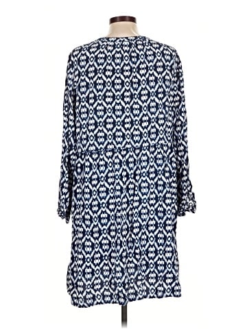 Old Navy Casual Dress (view 2)