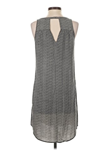 Old Navy Casual Dress (view 2)