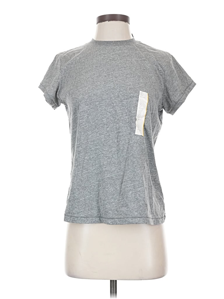 Pre-owned Universal Thread Active T-shirt In Gray