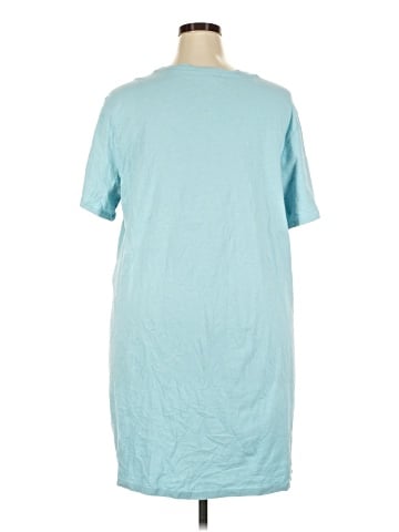 Old Navy Short Sleeve T-Shirt (view 2)