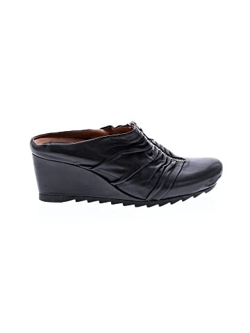 Earthies Wedges (view 1)