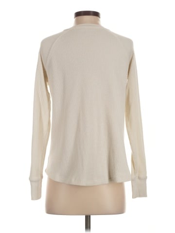American Eagle Outfitters Long Sleeve T-Shirt (view 2)