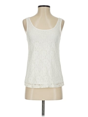 Gap Outlet Tank Top (view 1)