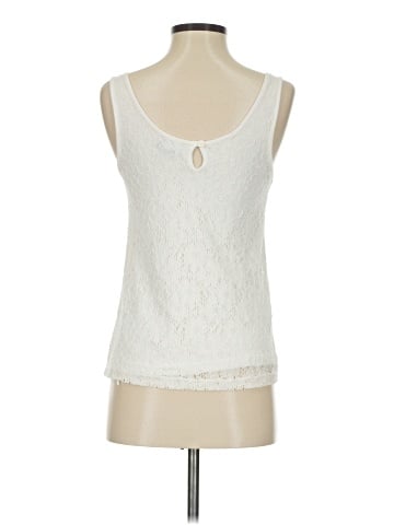 Gap Outlet Tank Top (view 2)