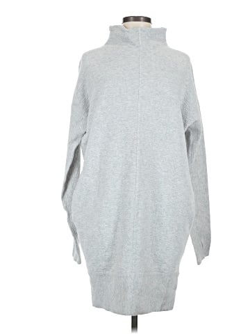 Lululemon Athletica Turtleneck Sweater (view 1)