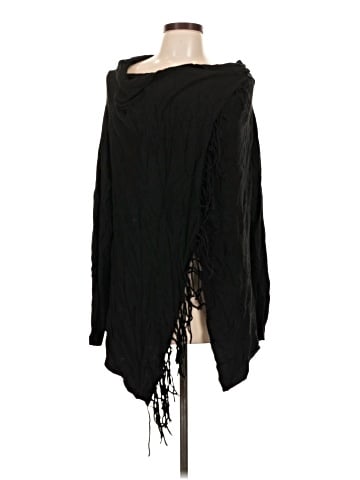 Lovestitch Poncho (view 1)