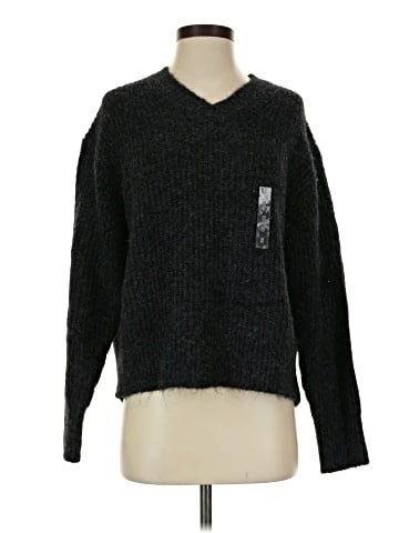 Uniqlo Pullover Sweater (view 1)