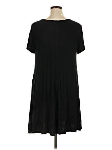 Old Navy Casual Dress (view 2)