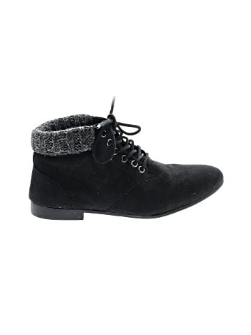 Rouge Ankle Boots (view 1)