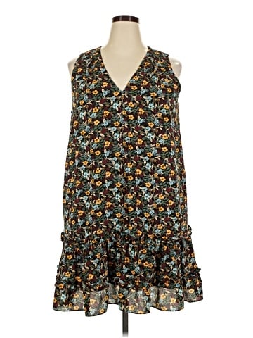 BCBG Paris Casual Dress (view 1)