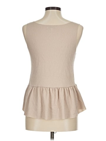 Francesca's Sleeveless Top (view 2)