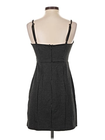 Urban Outfitters Casual Dress (view 2)
