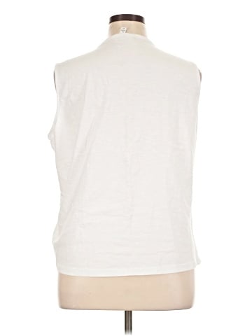 Time and Tru Sleeveless T-Shirt (view 2)