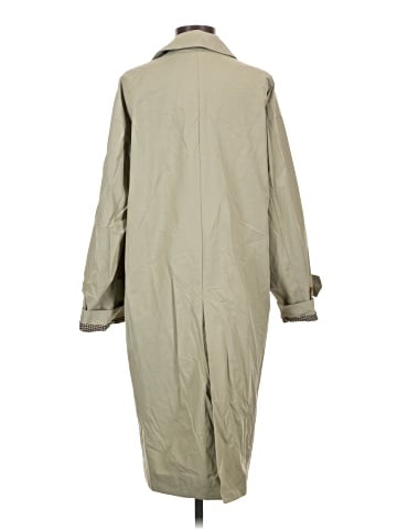 Uniqlo Trenchcoat (view 2)