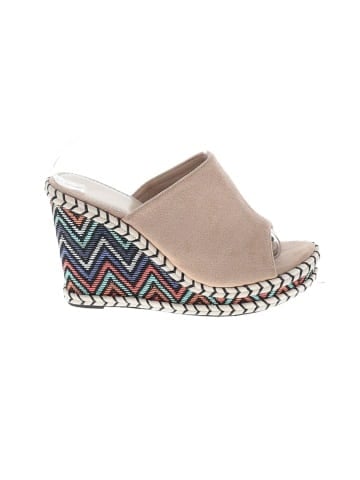 Unbranded Wedges (view 1)