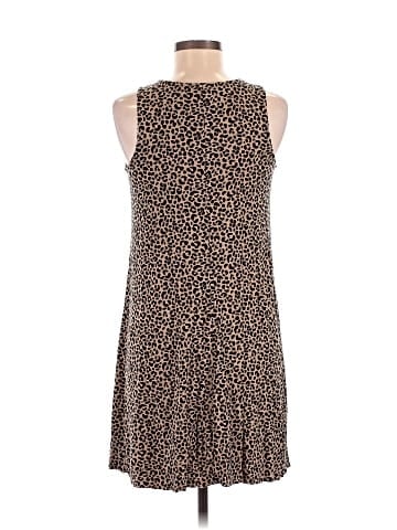 Old Navy Casual Dress (view 2)