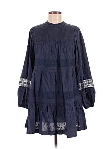Old Navy Casual Dress (view 1)