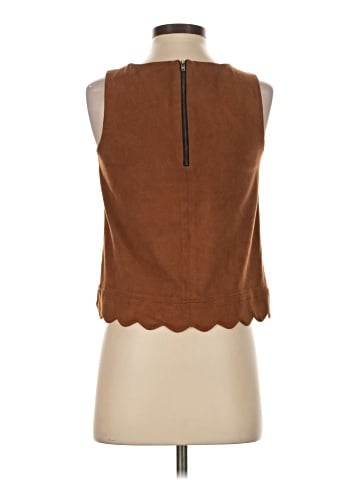 Romeo & Juliet Couture Sleeveless Blouse (view 2)