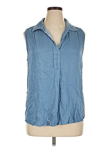 Karen Kane Sleeveless Button-Down Shirt (view 1)