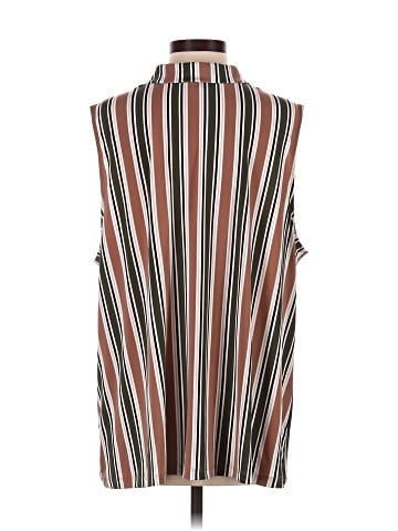 Liz Claiborne Sleeveless Button-Down Shirt (view 2)