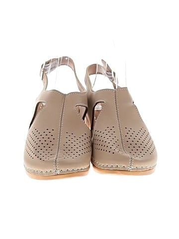 Unbranded Wedges (view 2)