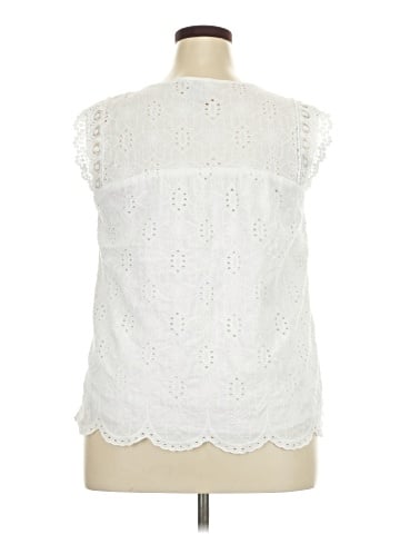 Knox Rose Sleeveless Blouse (view 2)