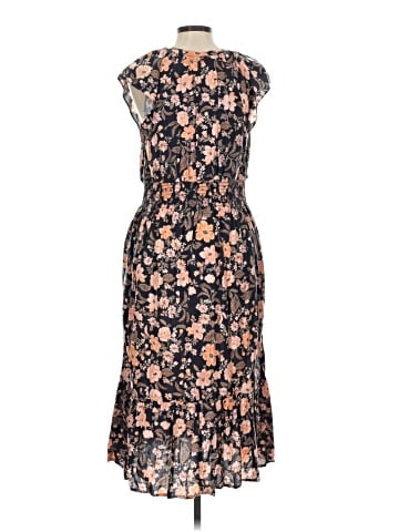 Old Navy Casual Dress (view 2)
