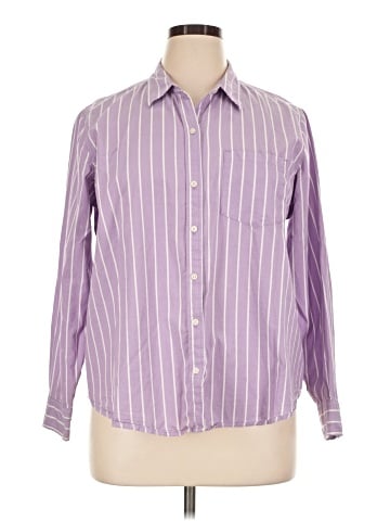 Old Navy Long Sleeve Button-Down Shirt (view 1)