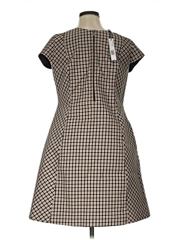 Elie Tahari Casual Dress (view 2)