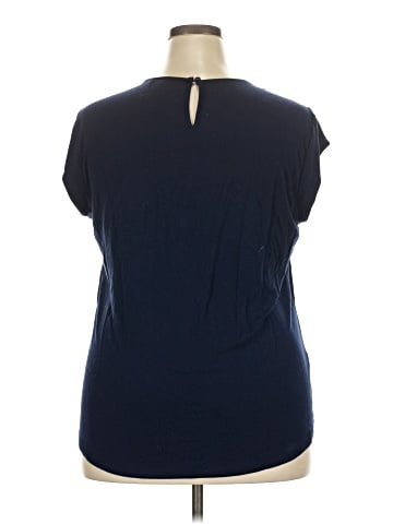 Daniel Rainn Sleeveless T-Shirt (view 2)