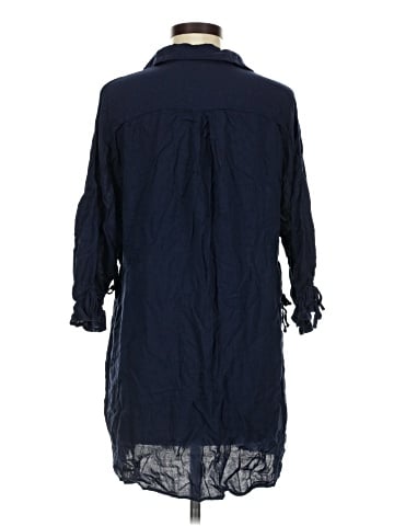Charlotte Russe 3/4 Sleeve Button-Down Shirt (view 2)