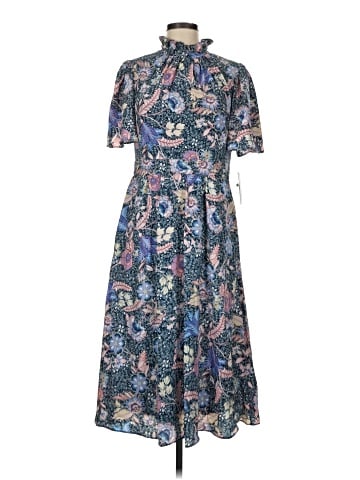 Julia Jordan Casual Dress (view 1)