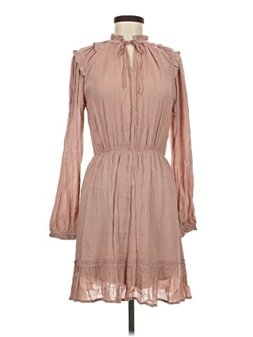 Illa Illa Casual Dress (view 1)