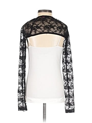 Edikted Shrug (view 2)