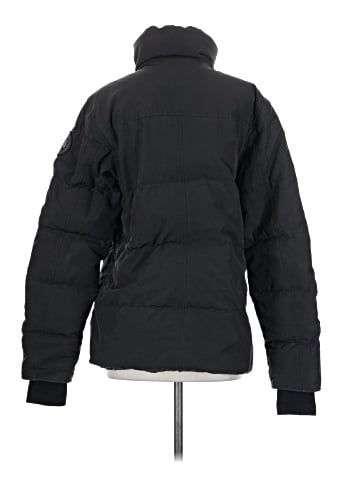 Canada Goose Wyndham Parka (view 2)