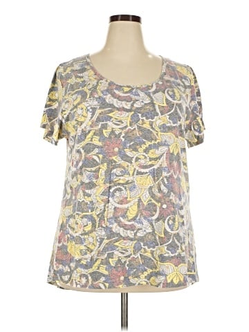 Lularoe Short Sleeve T-Shirt (view 1)