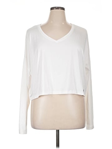 Under Armour Long Sleeve Top (view 1)