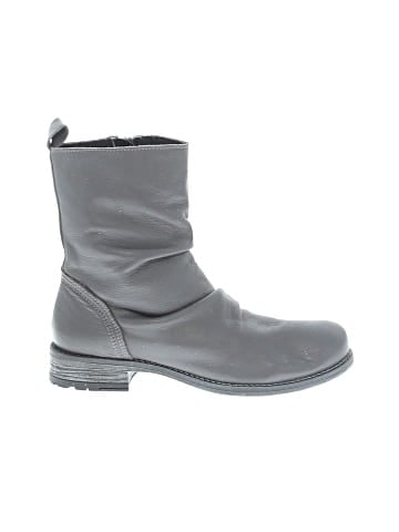 Eric Michael Boots (view 1)