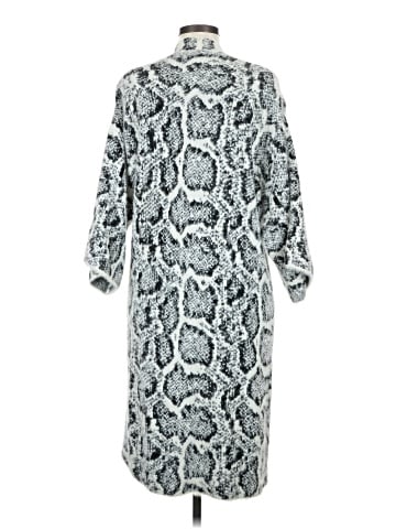 Akemi + Kin Cardigan (view 2)