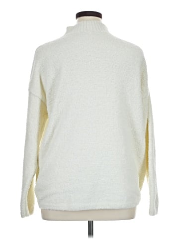 Uniqlo Turtleneck Sweater (view 2)