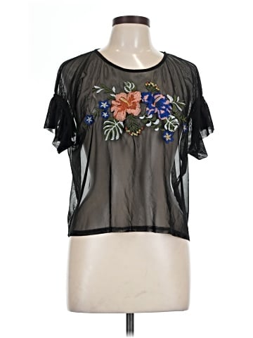 Xhilaration Short Sleeve Top (view 1)