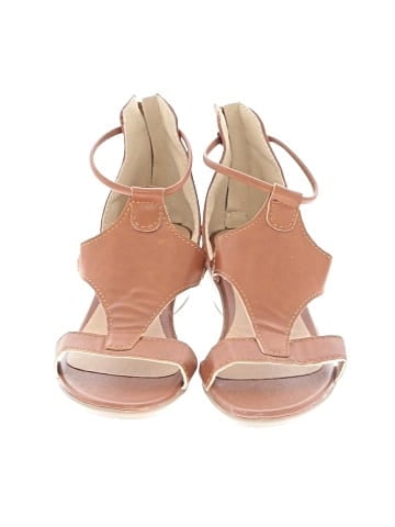 Unbranded Wedges (view 2)