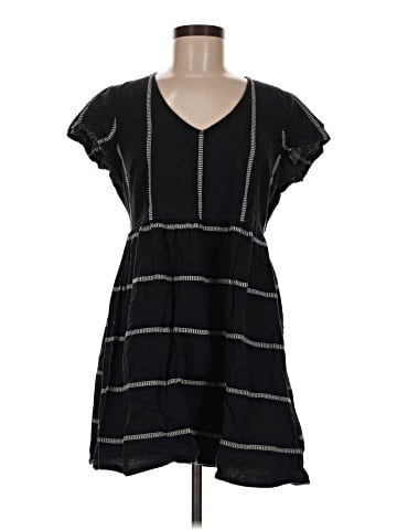 Old Navy Casual Dress (view 1)