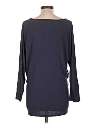 Old Navy - Maternity 3/4 Sleeve Top (view 2)