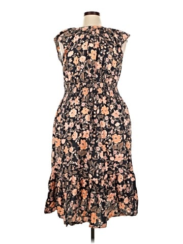 Old Navy Casual Dress (view 2)